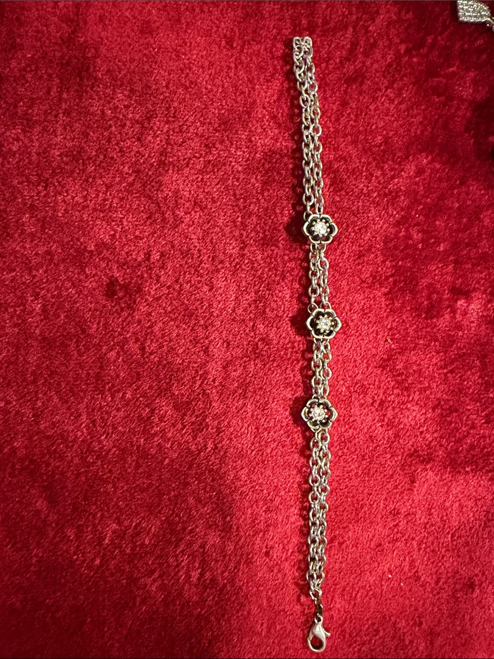 Silver tone Floral Link Bracelet 7”; great condition